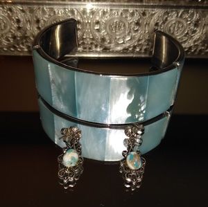 Bracelet and earring set